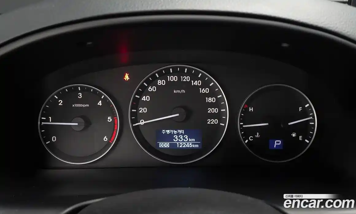 Hyundai Starex 2020 2.5 автомат (гидро), фото 8