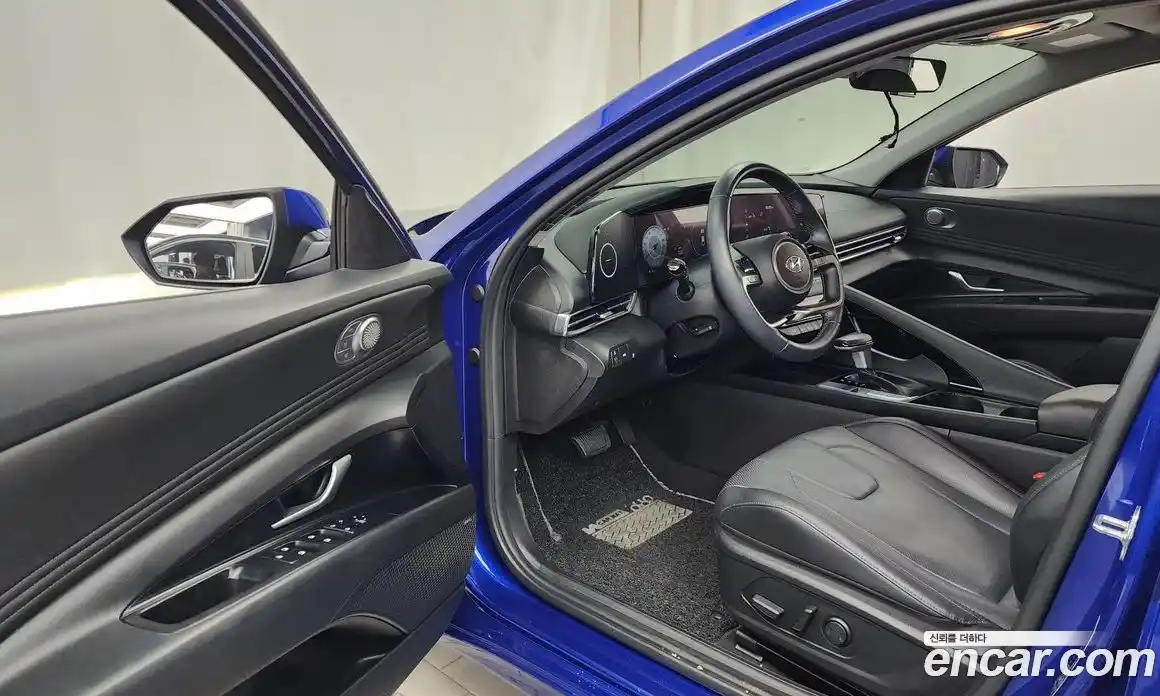 Hyundai Avante 2020 1.6 автомат (гидро), фото 13
