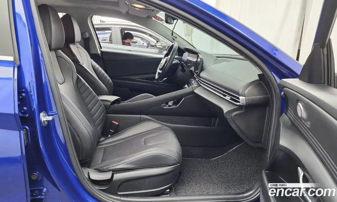Hyundai Avante 2020 1.6 автомат (гидро), фото 17