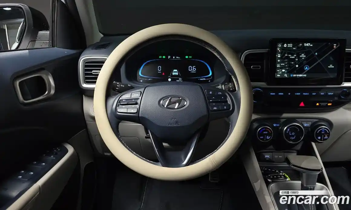 Hyundai Venue 2023 1.6 автомат (гидро), фото 17