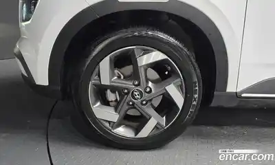Hyundai Venue 2023 1.6 автомат (гидро), миниатюра 4