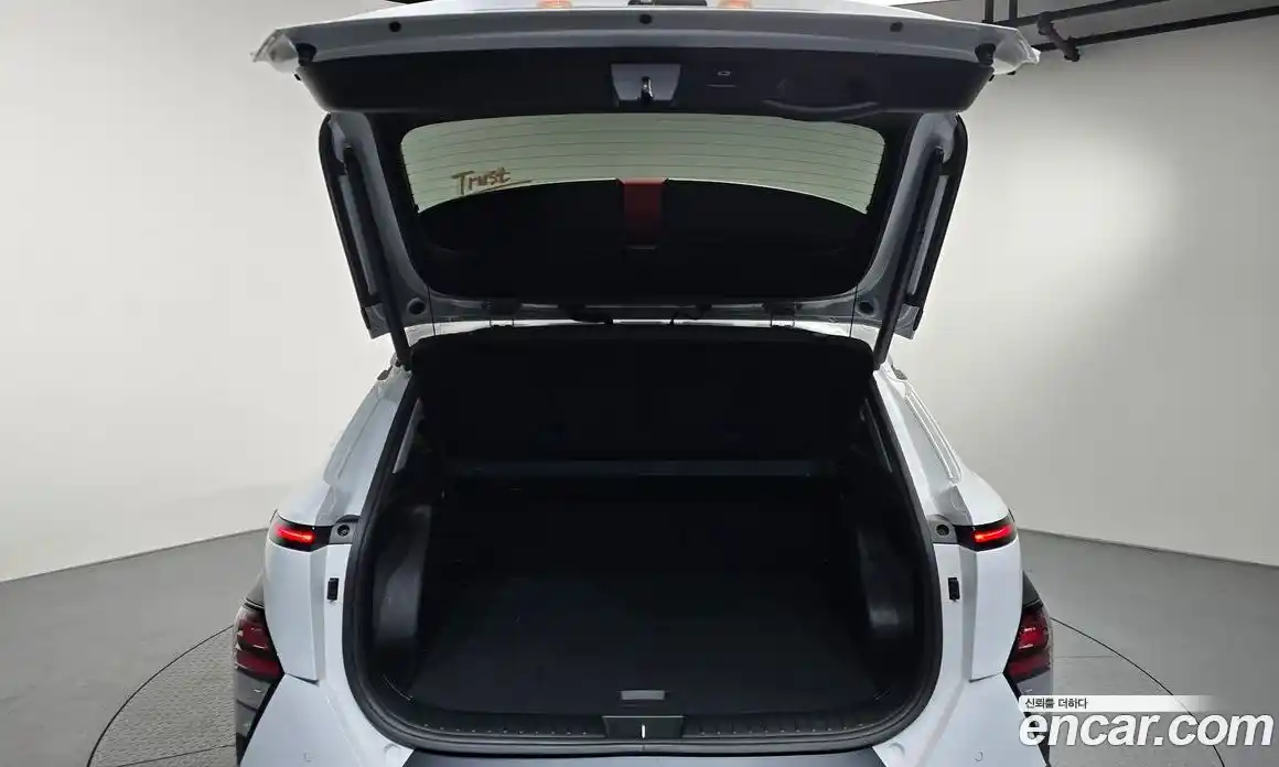 Hyundai Kona 2023 1.6 автомат (гидро), фото 23