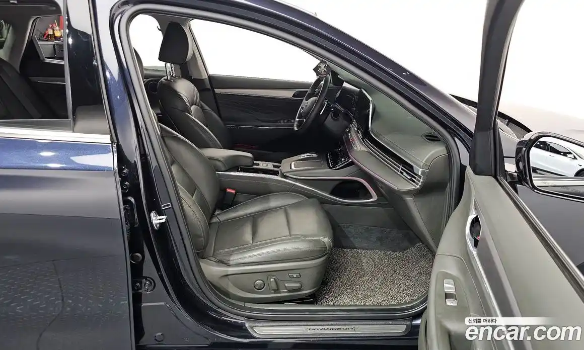 Hyundai Grandeur 2020 3.3 автомат (гидро), фото 16