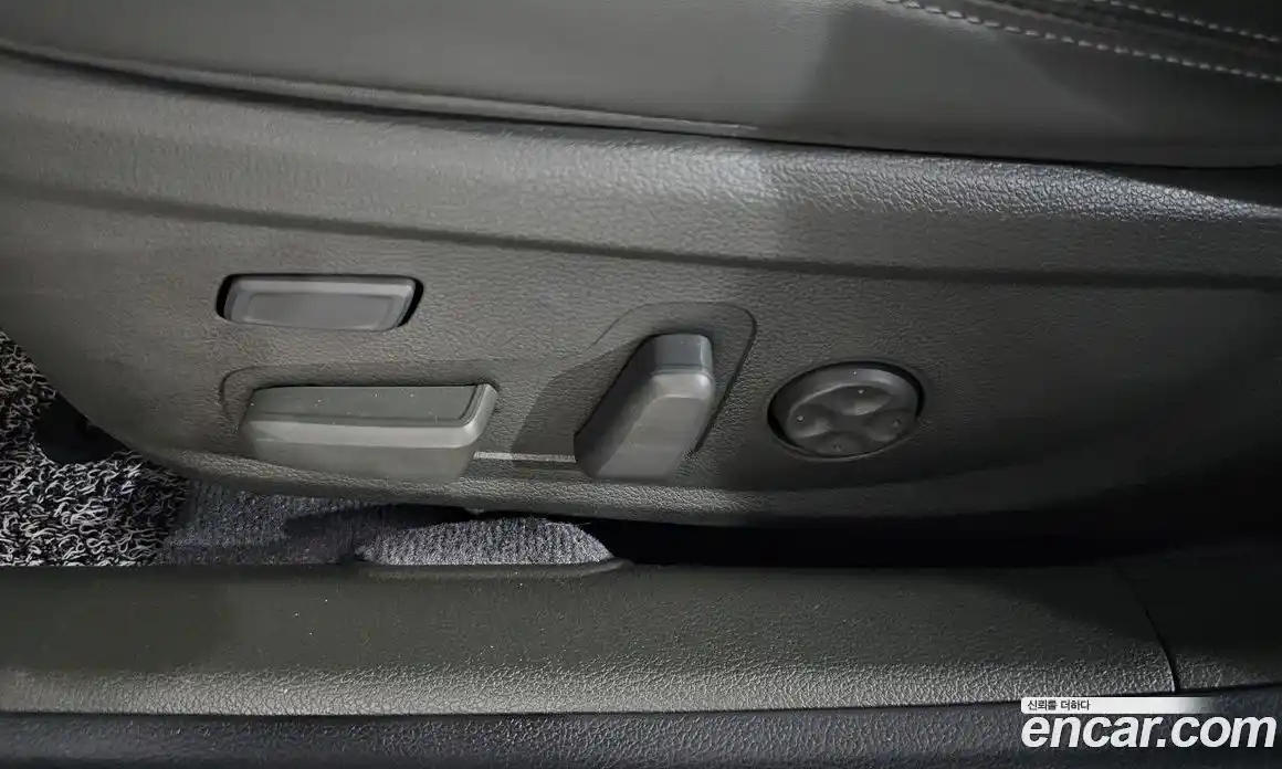 Hyundai Grandeur 2020 3.3 автомат (гидро), фото 38