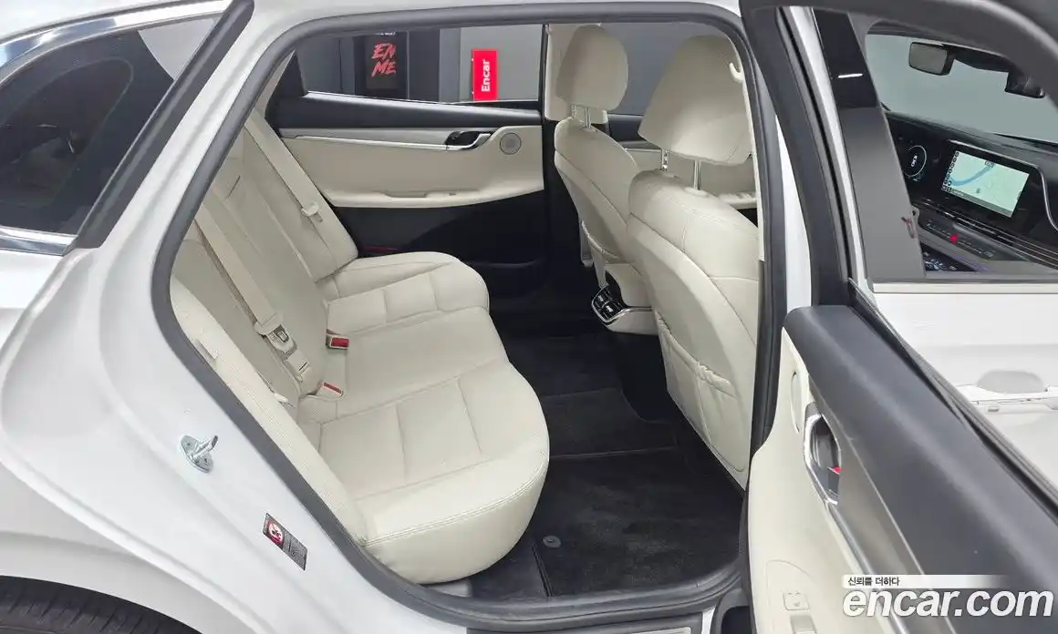 Hyundai Grandeur 2022 2.5 автомат (гидро), фото 12