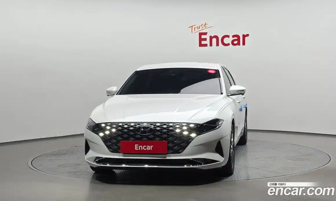 Hyundai Grandeur 2022 2.5 автомат (гидро), фото 3