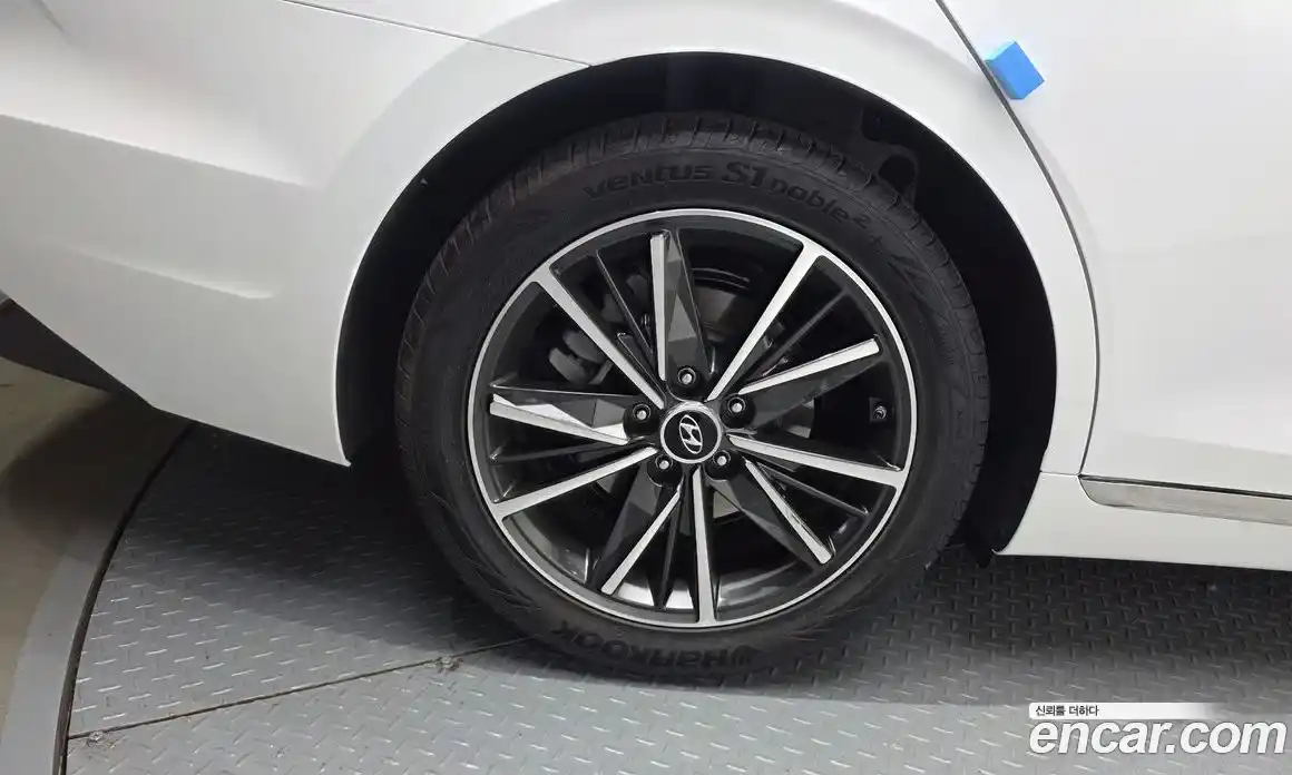 Hyundai Grandeur 2022 2.5 автомат (гидро), фото 5