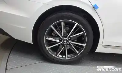 Hyundai Grandeur 2022 2.5 автомат (гидро), миниатюра 5