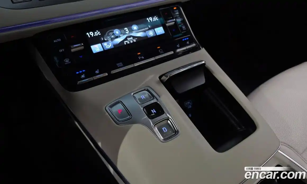 Hyundai Grandeur 2022 2.5 автомат (гидро), фото 9