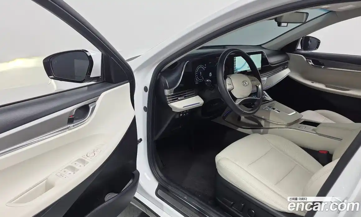 Hyundai Grandeur 2022 2.5 автомат (гидро), фото 10