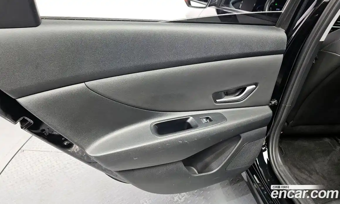 Hyundai Avante 2025 1.6 автомат (гидро), фото 15