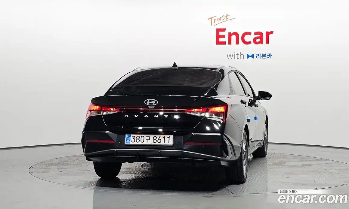 Hyundai Avante 2025 1.6 автомат (гидро), фото 4