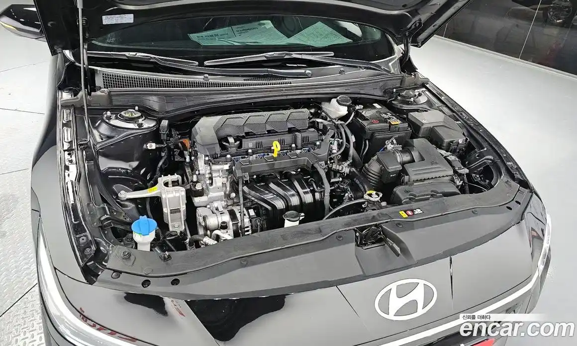Hyundai Avante 2025 1.6 автомат (гидро), фото 6