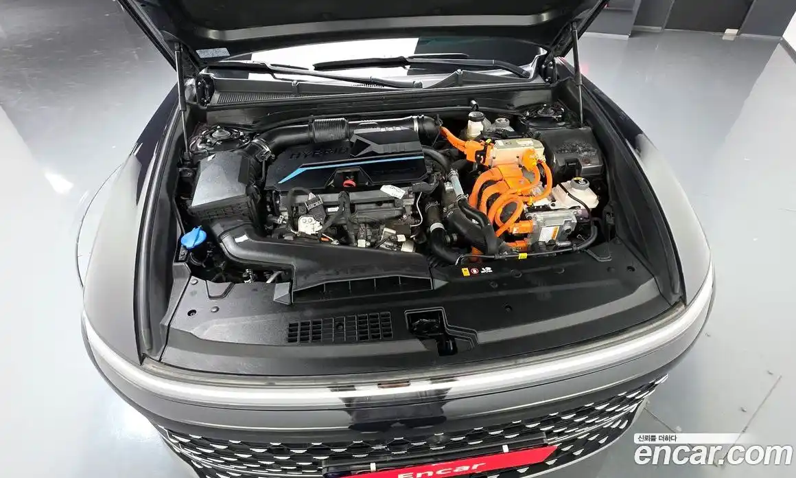 Hyundai Grandeur 2024 1.6 автомат (гидро), фото 6