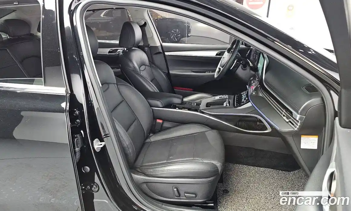 Hyundai Grandeur 2022 2.4 автомат (гидро), фото 13