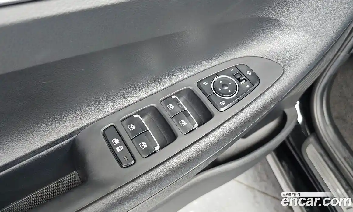 Hyundai Grandeur 2022 2.4 автомат (гидро), фото 24