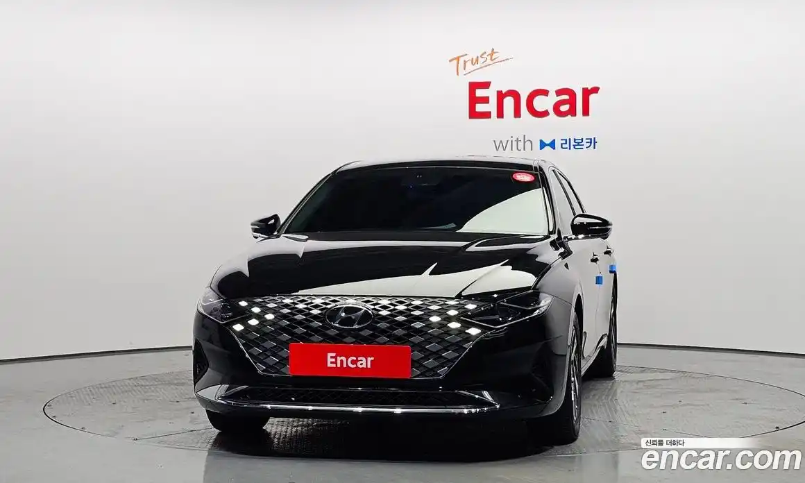 Hyundai Grandeur 2022 2.4 автомат (гидро), фото 3