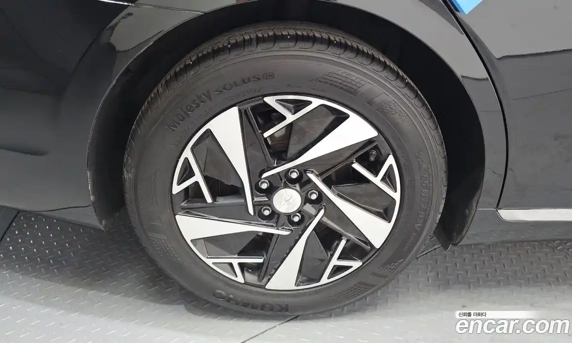 Hyundai Grandeur 2022 2.4 автомат (гидро), фото 5