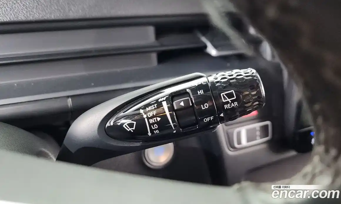 Hyundai Staria 2023 2.2 автомат (гидро), фото 30