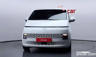 Hyundai Staria 2023 2.2 автомат (гидро), миниатюра 3