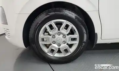 Hyundai Staria 2023 2.2 автомат (гидро), миниатюра 5