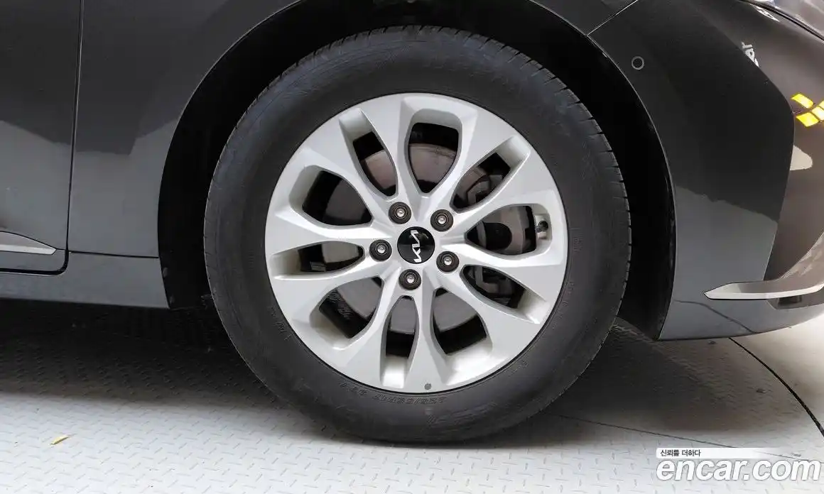 Kia K8 2024 2.5 автомат (гидро), фото 7