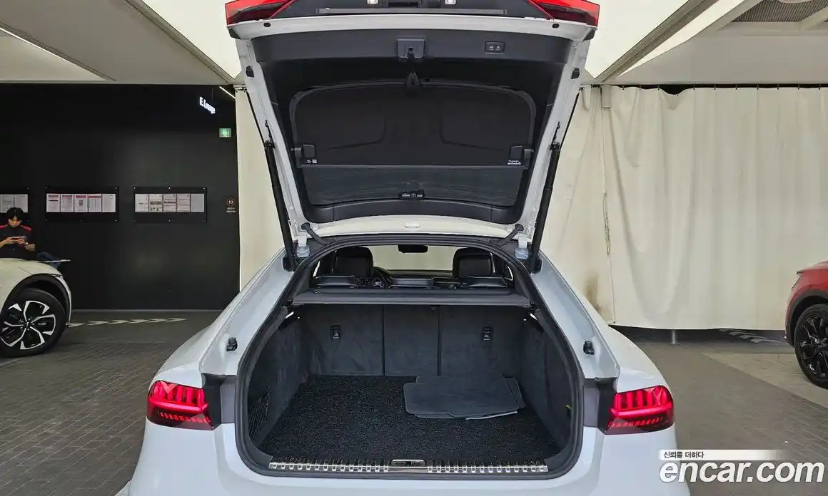 Audi A7 2023 3.0 автомат (гидро), фото 26