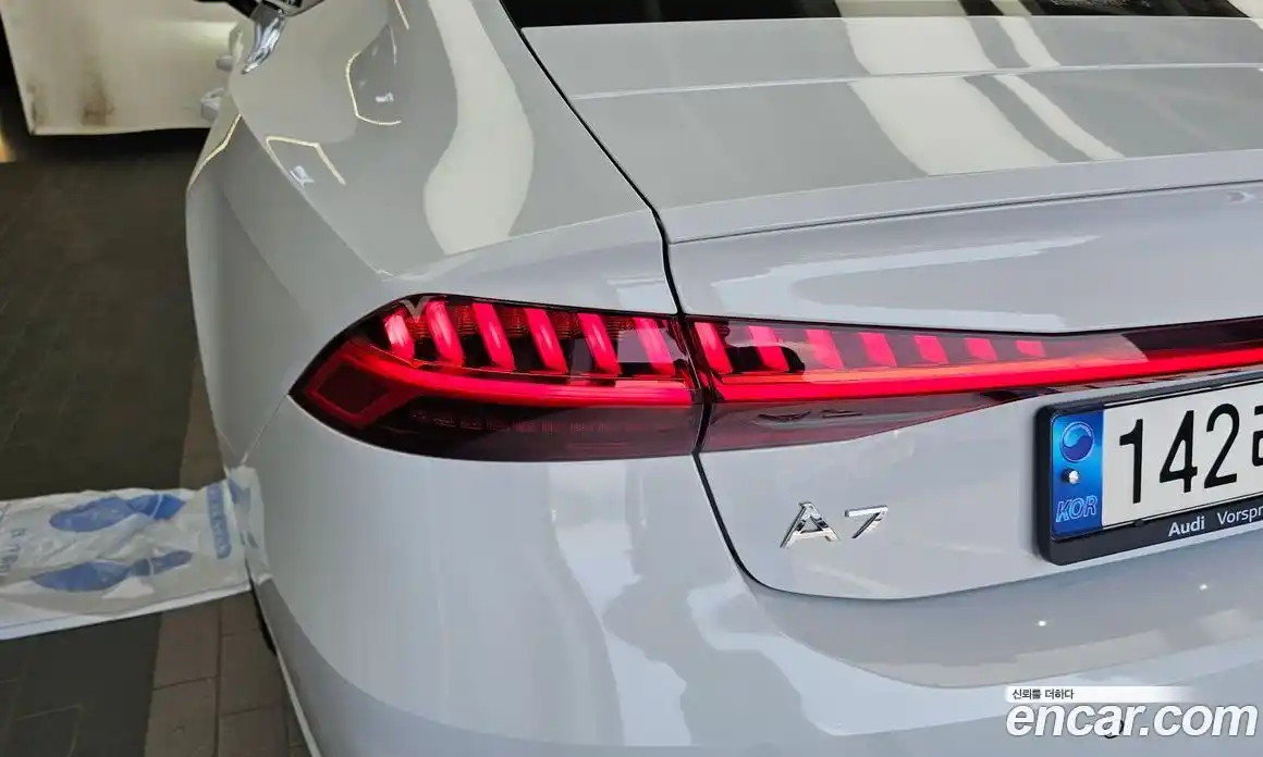 Audi A7 2023 3.0 автомат (гидро), фото 9
