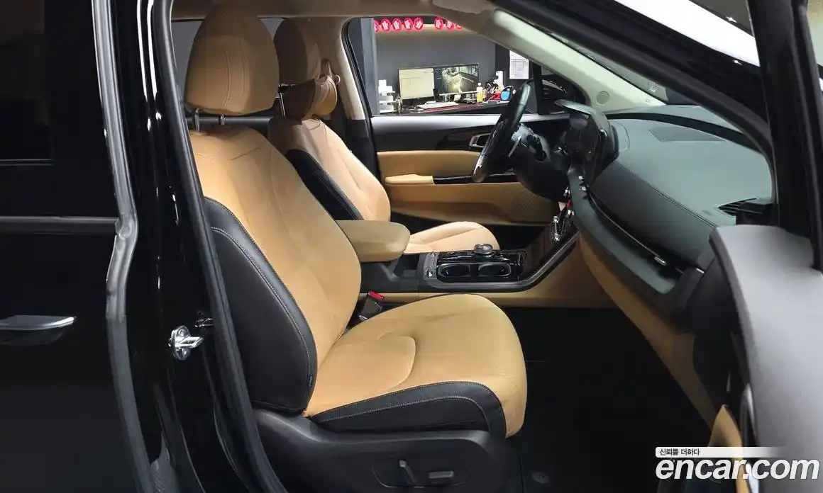 Kia Carnival 2020 2.2 автомат (гидро), фото 17