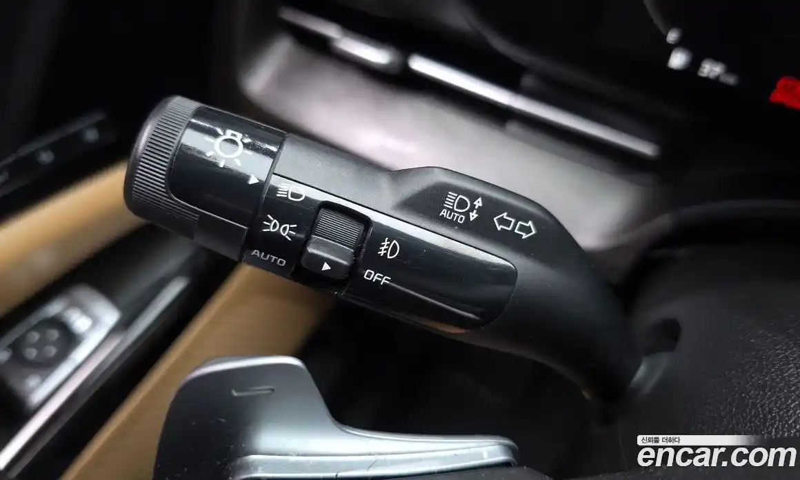 Kia Carnival 2020 2.2 автомат (гидро), фото 27