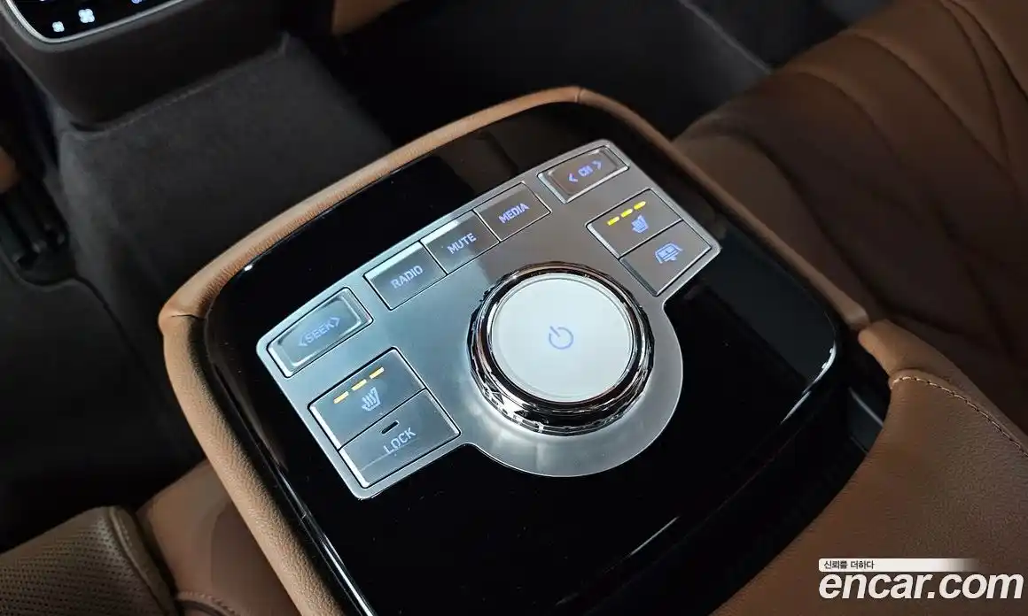 Genesis G80 2023 2.5 автомат (гидро), фото 24