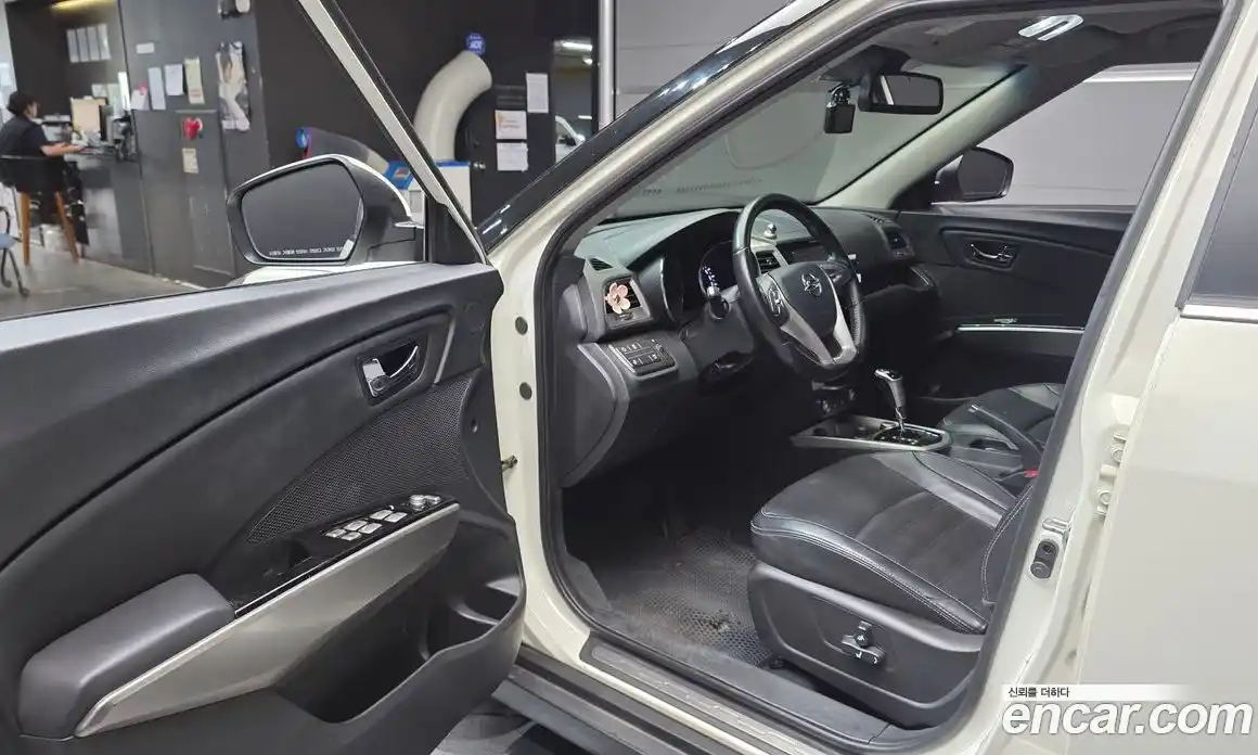 SsangYong TIBOLI 2015 1.6 автомат (гидро), фото 13