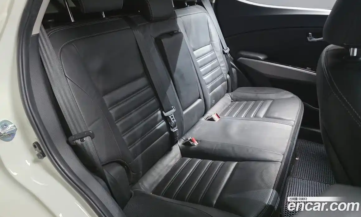 SsangYong TIBOLI 2015 1.6 автомат (гидро), фото 17