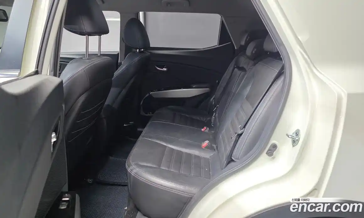 SsangYong TIBOLI 2015 1.6 автомат (гидро), фото 18