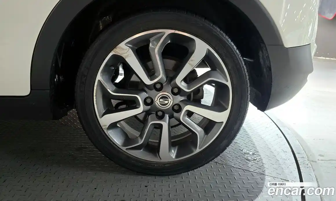 SsangYong TIBOLI 2015 1.6 автомат (гидро), фото 7