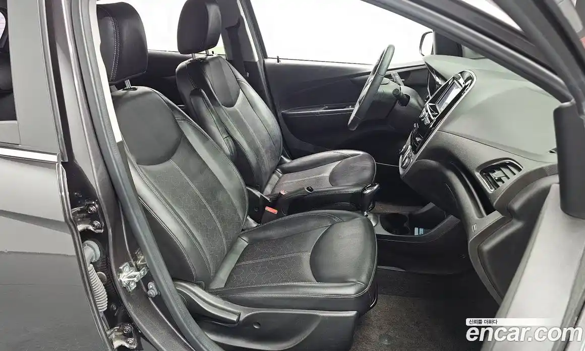 Chevrolet Spark 2016 1.0 автомат (гидро), фото 16