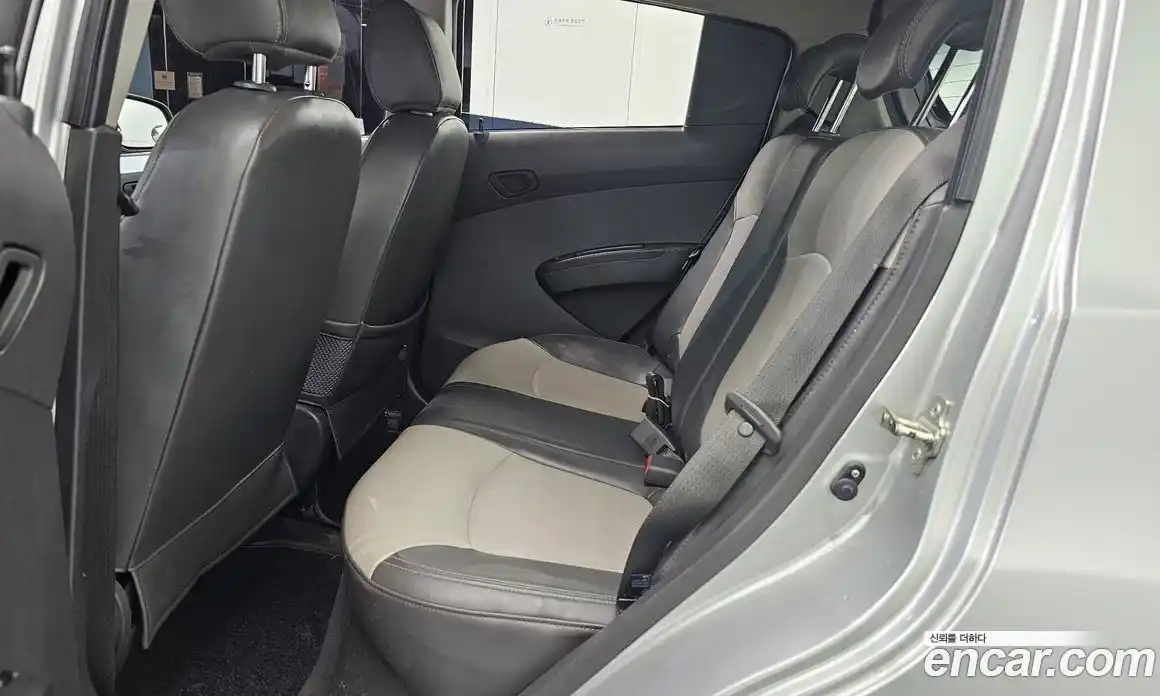 Chevrolet Spark 2011 1.0 автомат (гидро), фото 18