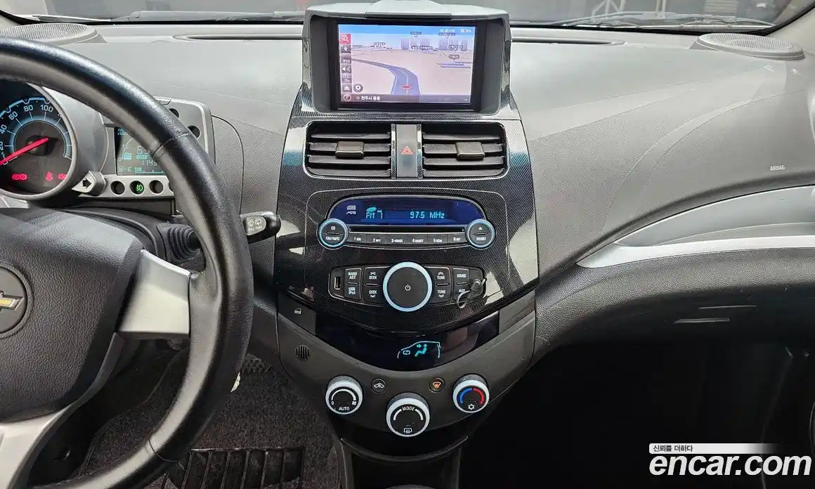 Chevrolet Spark 2011 1.0 автомат (гидро), фото 20