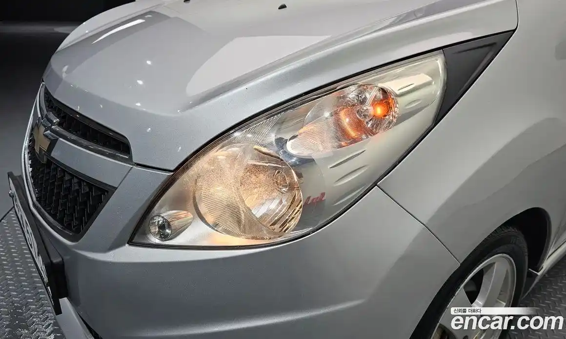 Chevrolet Spark 2011 1.0 автомат (гидро), фото 8