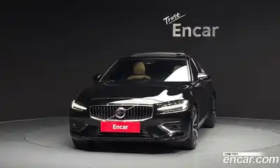 Volvo S60 2024 2.0 автомат (гидро), миниатюра 3