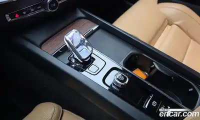 Volvo S60 2024 2.0 автомат (гидро), миниатюра 9