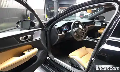 Volvo S60 2024 2.0 автомат (гидро), миниатюра 10