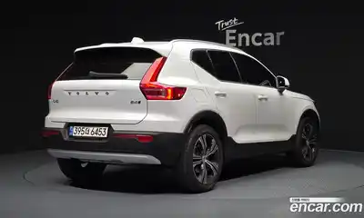Volvo XC40 2021 2.0 автомат (гидро), миниатюра 2
