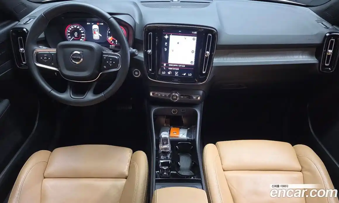 Volvo XC40 2021 2.0 автомат (гидро), фото 7