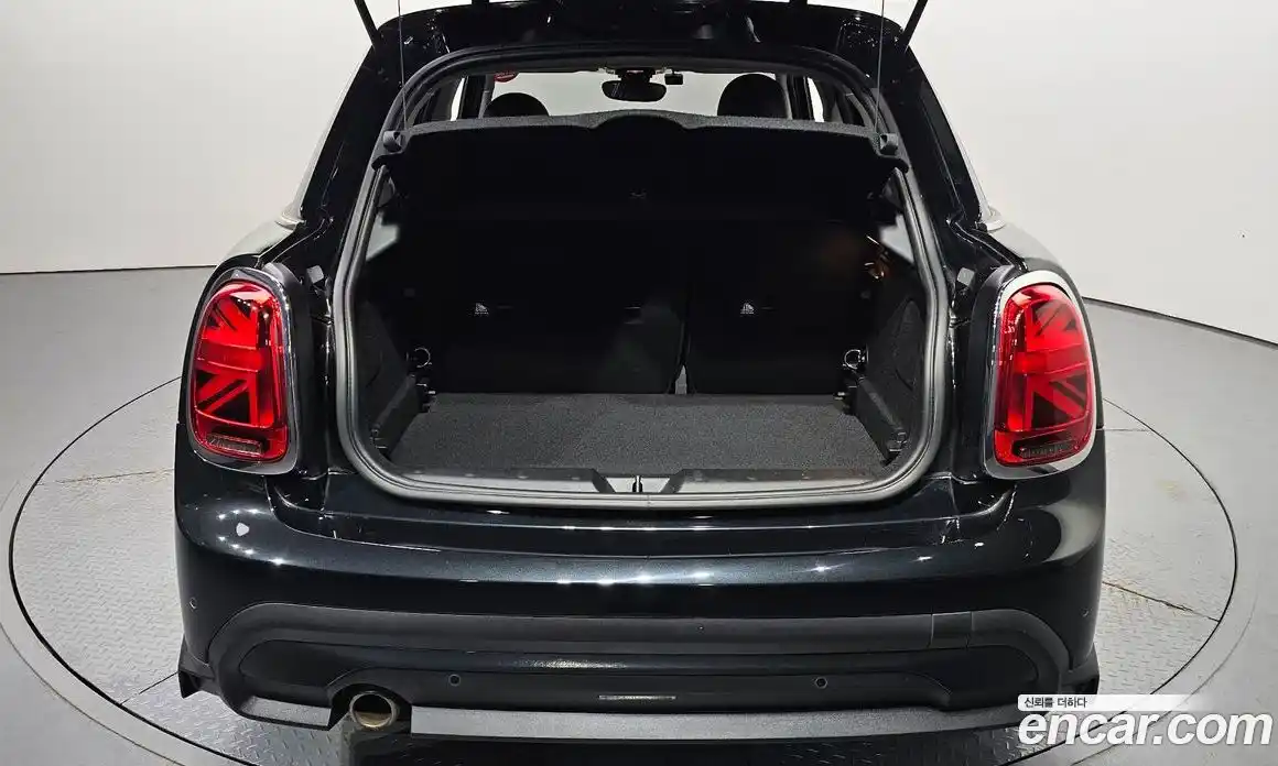 Mini Cooper 2023 1.5 автомат (гидро), фото 20