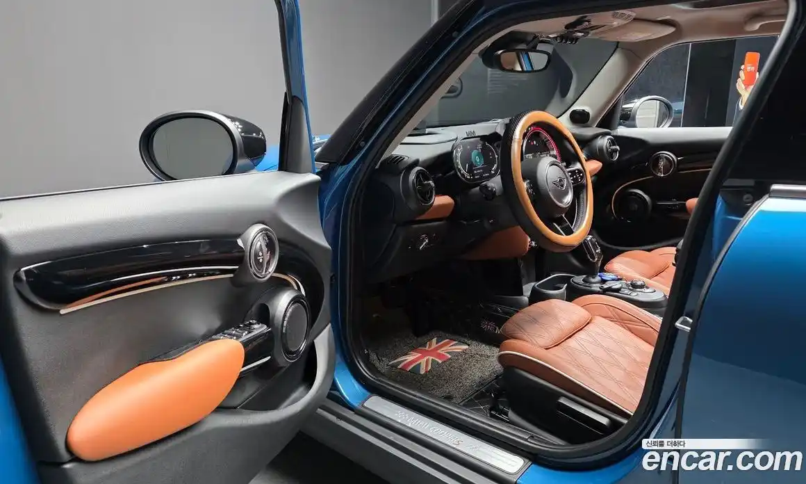 Mini Cooper 2024 2.0 автомат (гидро), фото 13
