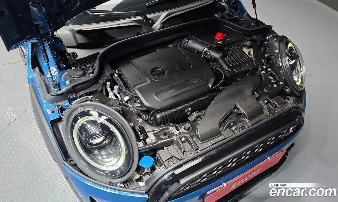Mini Cooper 2024 2.0 автомат (гидро), фото 6