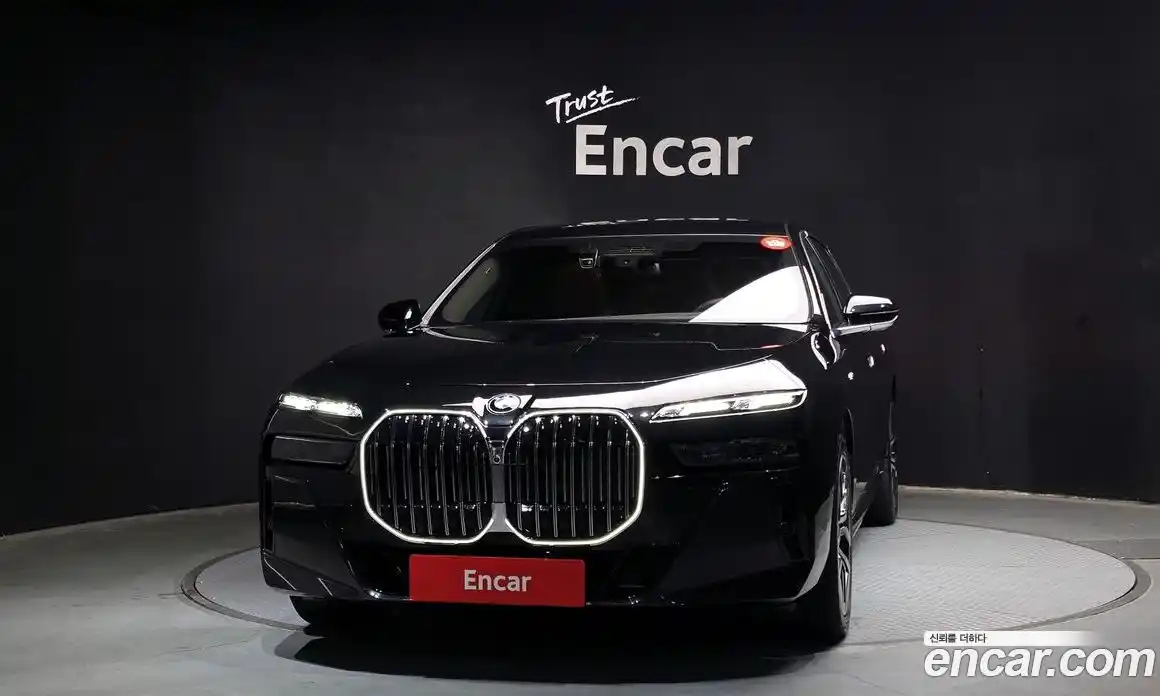 BMW 7 серия 2025 3.0 автомат (гидро), фото 3