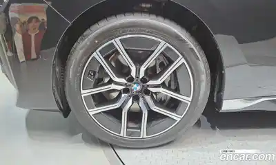 BMW 7 серия 2025 3.0 автомат (гидро), миниатюра 5