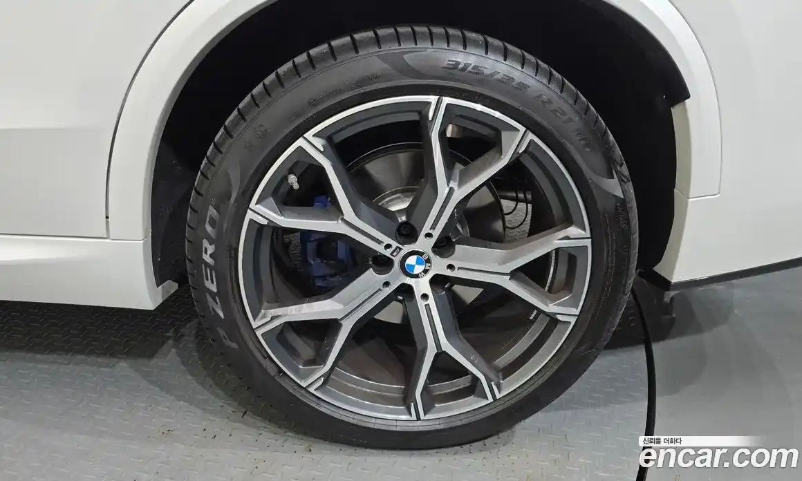 BMW X5 2025 3.0 автомат (гидро), фото 7